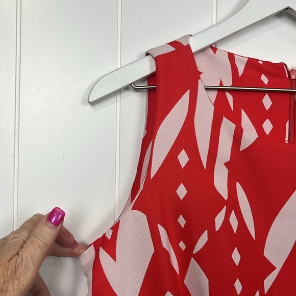 Just Taylor Womens Dress 12 Red White Fit & Flare Sleeveless Zip Back Pleats EUC - Picture 3 of 15